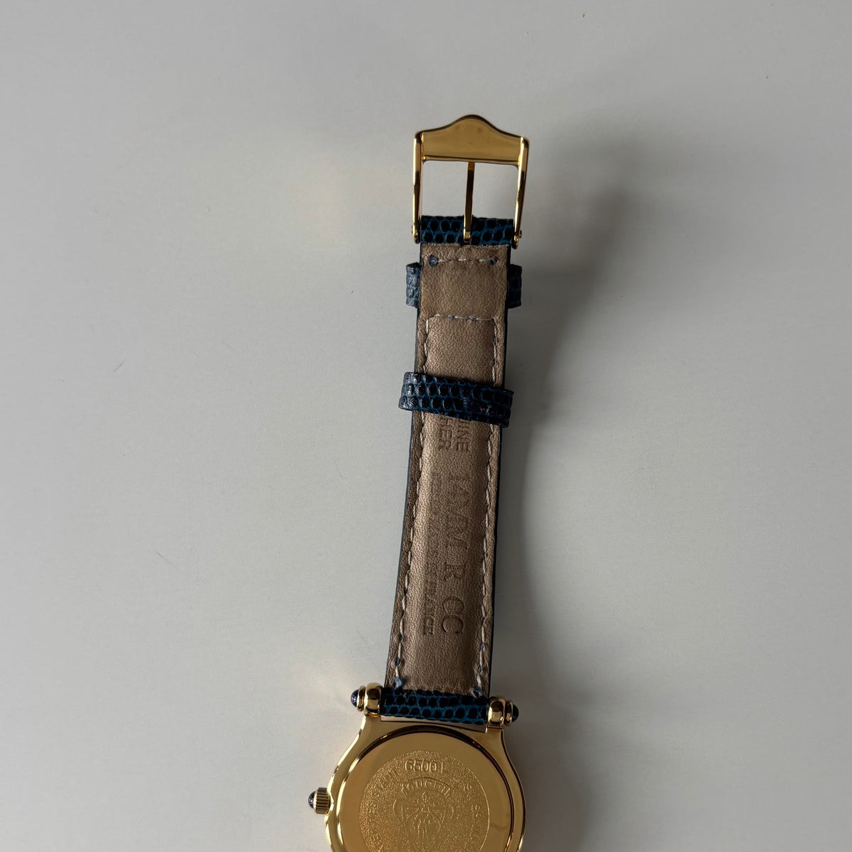 Gucci 1990s White Round Dial Gold-Plated Watch