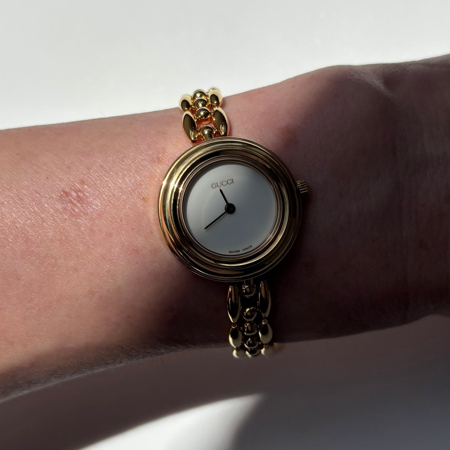 Gucci 1990s Interchangeable Bezel Gold Plated Race Chain Watch with case, 6 bezels (160mm)