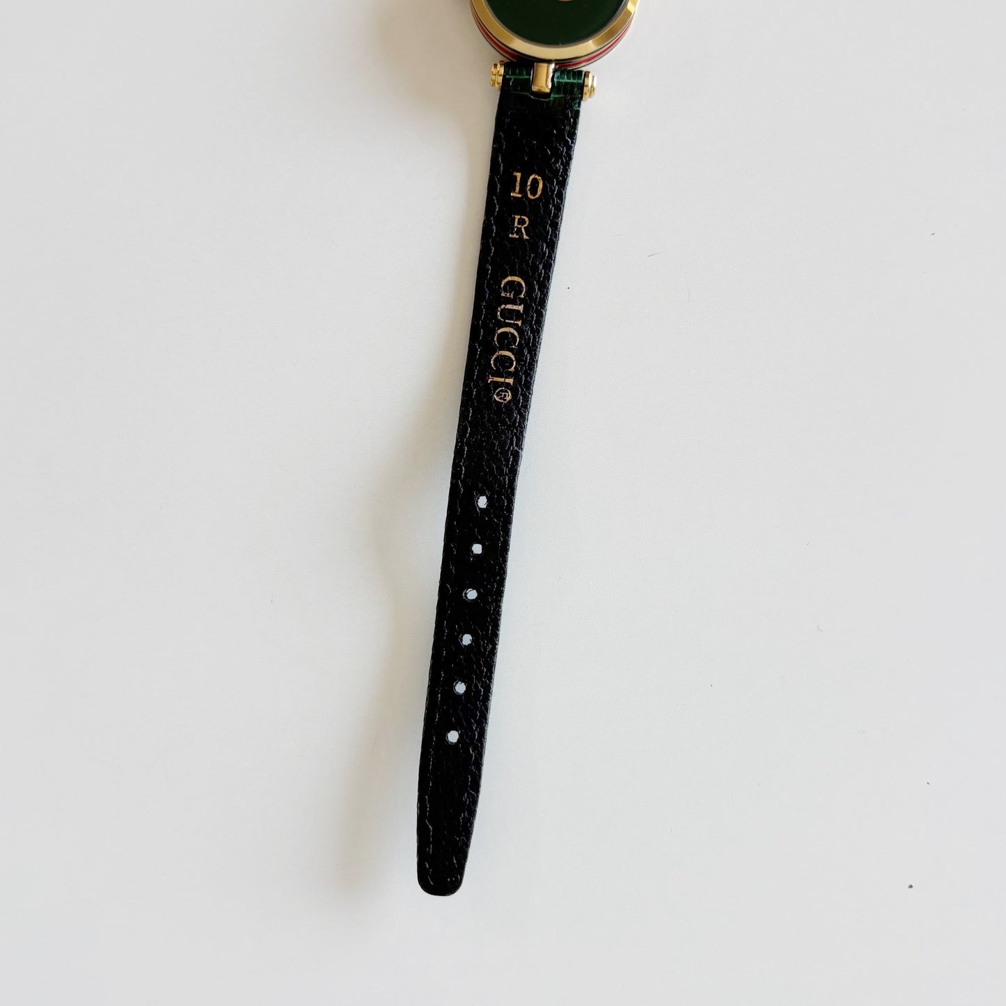 Gucci 1990s Sherry Round Dial Gold Plated Watch