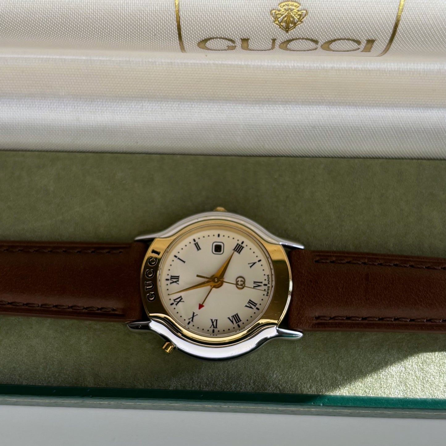 Gucci 1990s Date Round Dial Two Tone Watch (Large)