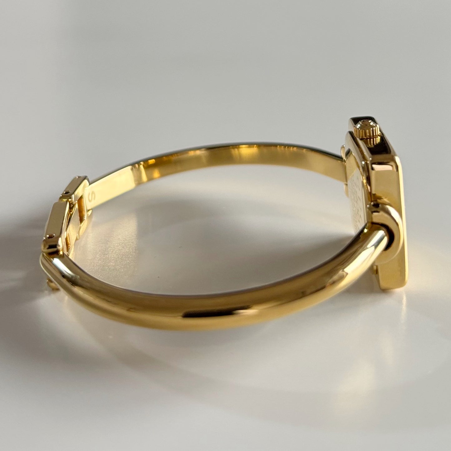 Gucci 1990s Square Dial Gold Plated Bangle Watch (Small)