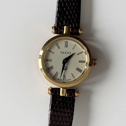 Gucci 1990s Sherry Round Dial Gold Plated Watch