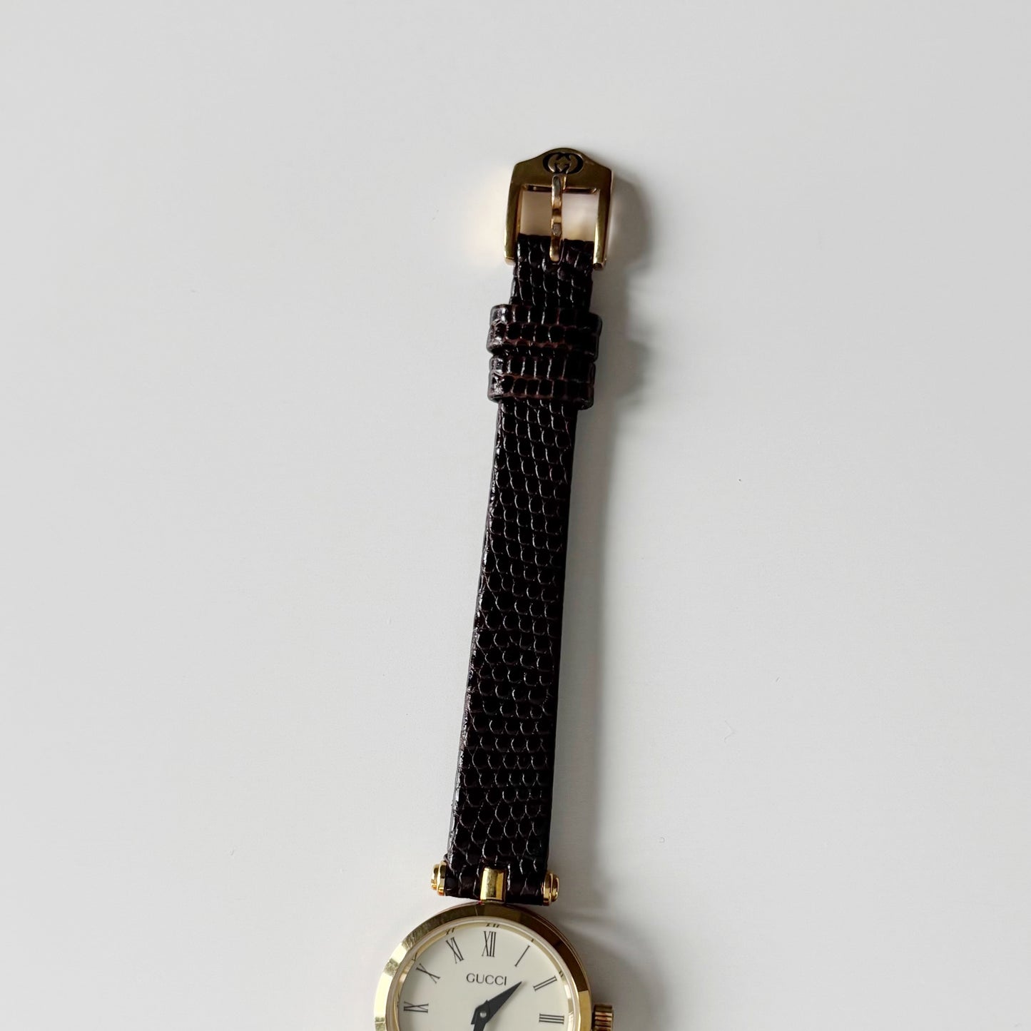 Gucci 1990s Sherry Round Dial Gold Plated Watch