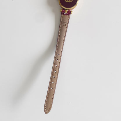 Gucci 1990s Round Dial Gold Plated Watch