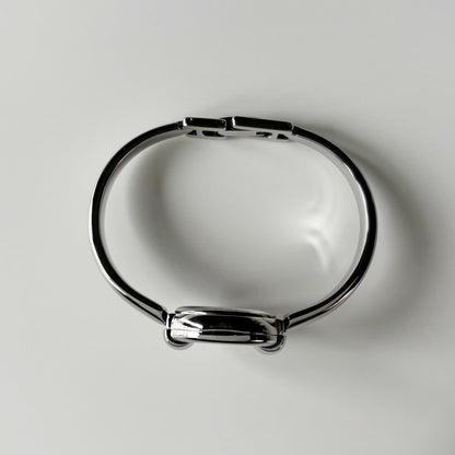 Gucci 1990s Round Dial Stainless steel Bangle Watch