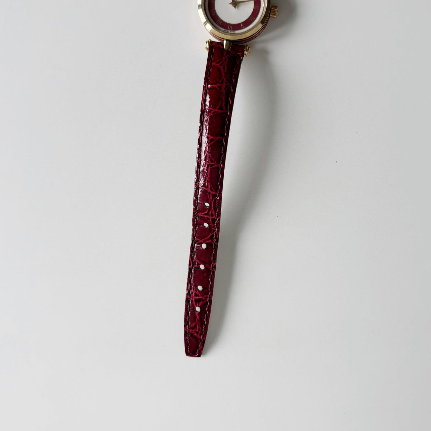 Gucci 1990s Round Dial Red Gold Plated Watch