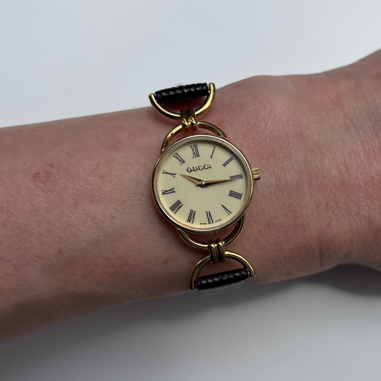 Gucci 1990s Round Dial Horsebit Gold Plated Watch