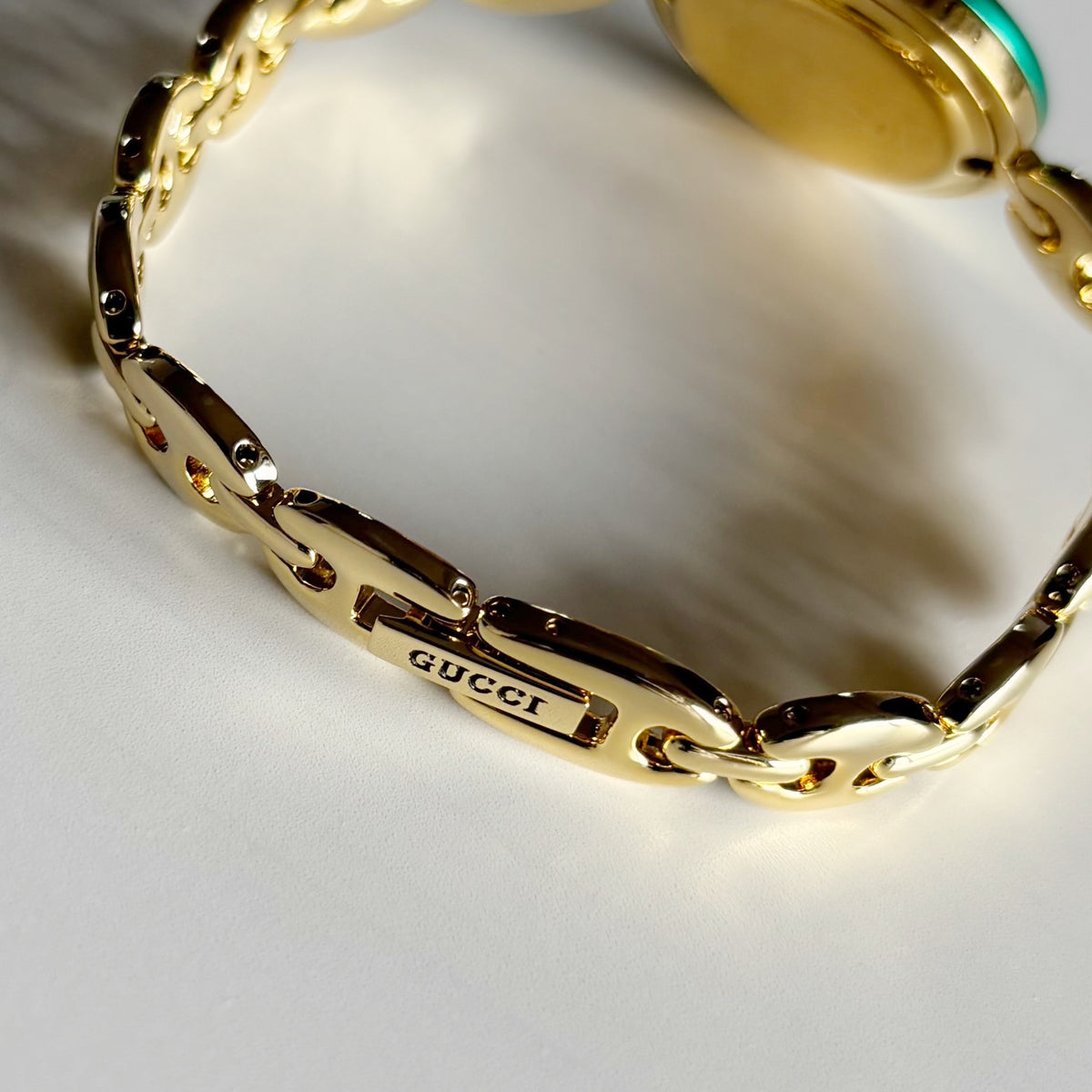 Gucci 1990s Interchangeable Bezel Gold Plated Chain Watch with 6 bezels, case (165mm)