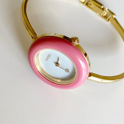 Gucci 1990s Interchangeable Bezel Gold Plated Bangle Watch with 12 bezels, case