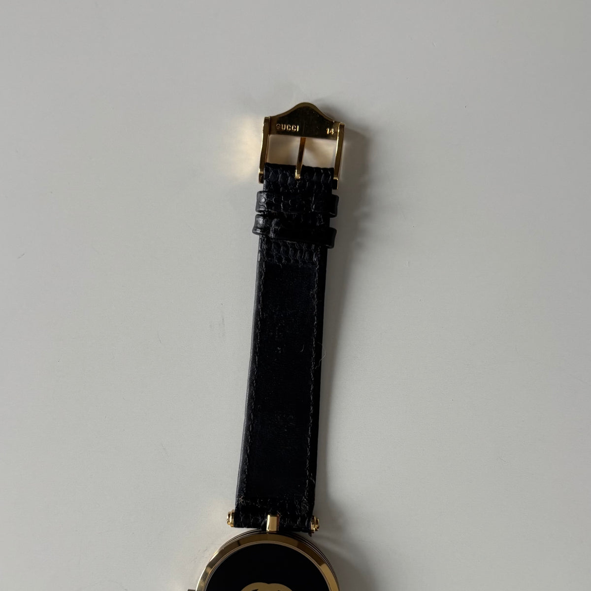 Gucci 1990s Black Round Dial Gold-Plated Sherry Watch (Large)