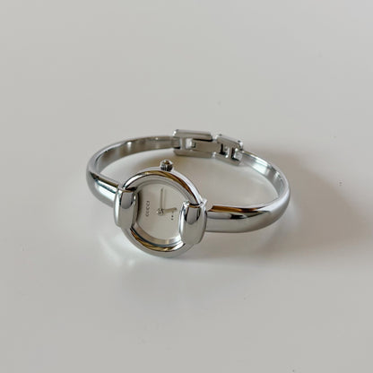 Gucci 1990s Round Dial Stainless steel Bangle Watch