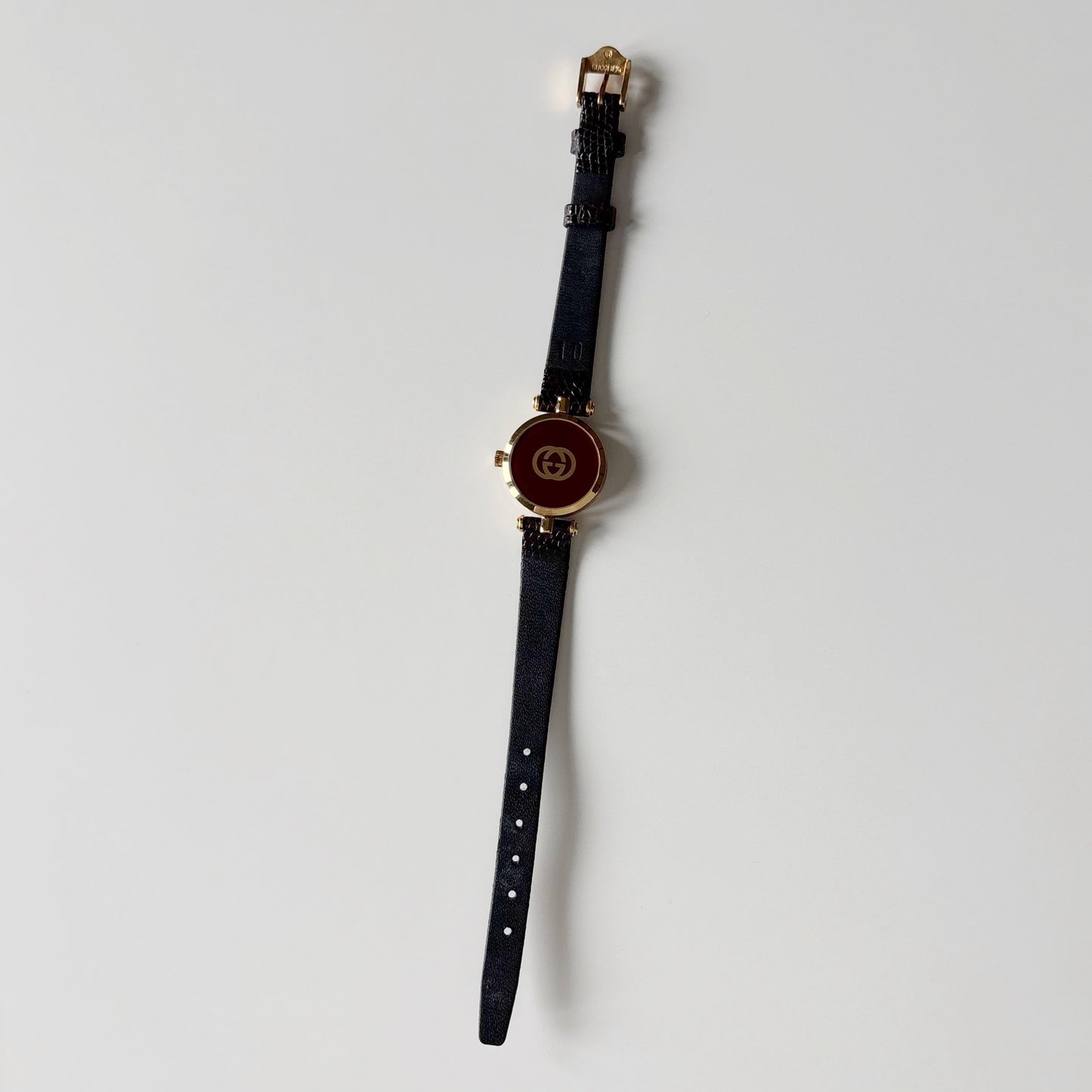 Gucci 1990s Sherry Round Dial Gold Plated Watch