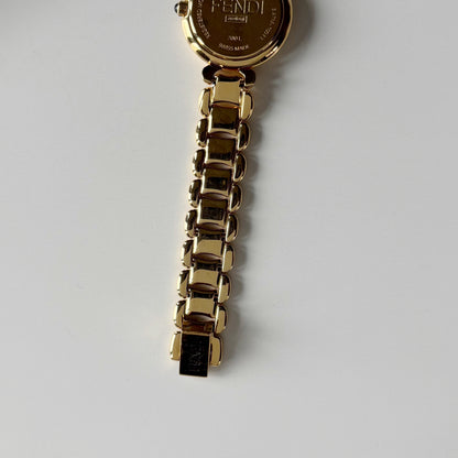 Fendi 1990s Seashell Round Dial Gold Plated Watch