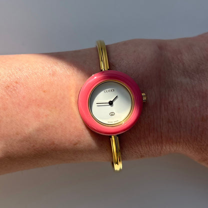 Gucci 1990s Interchangeable Bezel Gold Plated Bangle Watch with 12 bezels, case (Small)