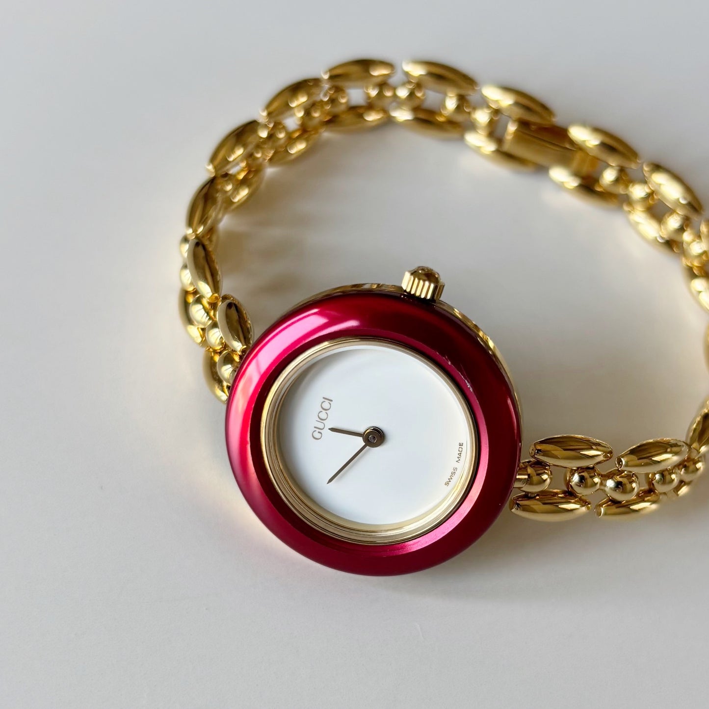 Gucci 1990s Interchangeable Bezel Gold Plated Rice Chain Watch with case, 6 bezels (160mm)