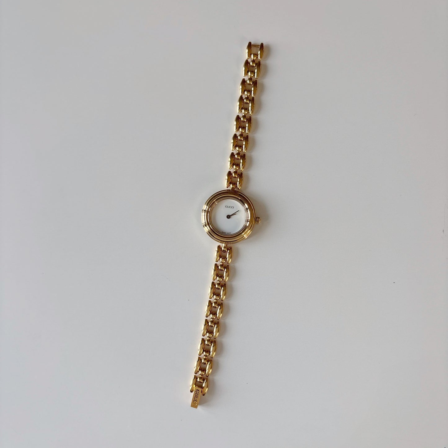 Gucci 1990s Interchangeable Bezel Gold Plated Race Chain Watch with case, 6 bezels (160mm)