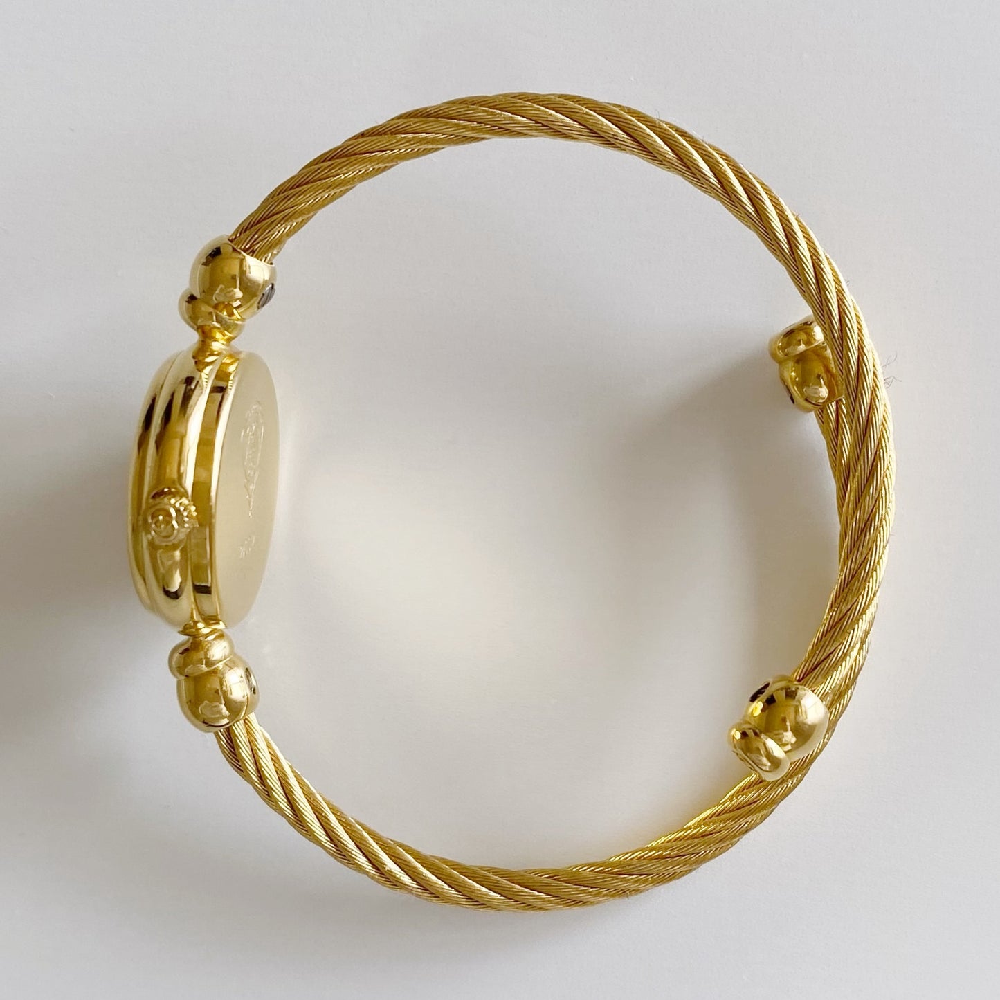 Gucci 1990s Seashell Dial Gold Plated Bangle Watch