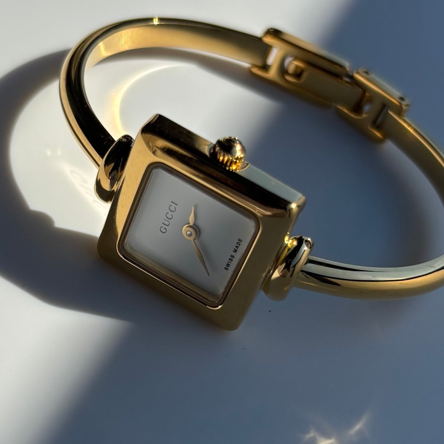 Gucci 1990s Square Dial Gold Plated Bangle Watch (Small)