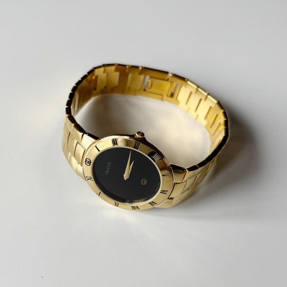 Gucci 1980s Black Round Dial Gold Plated Watch (Large)