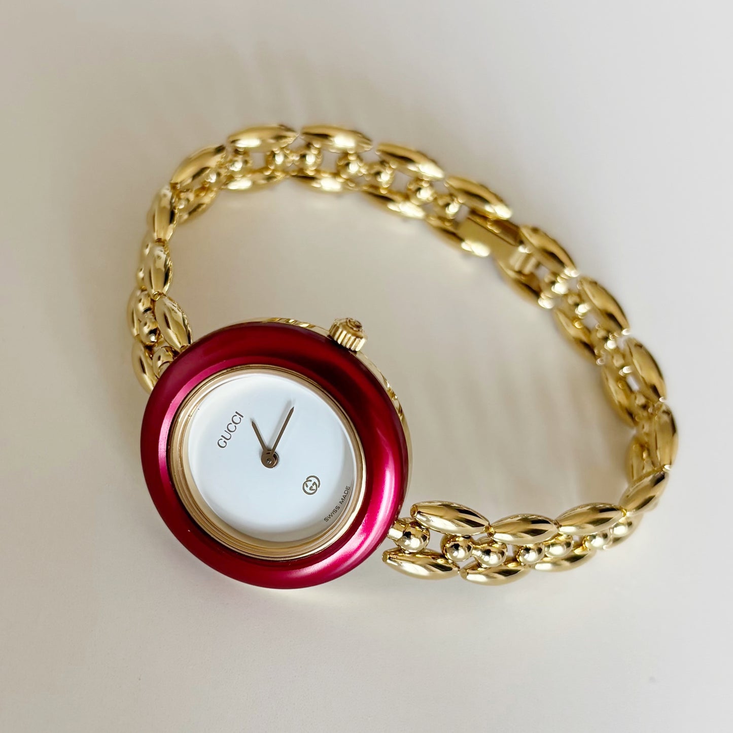 Gucci 1990s Interchangeable Bezel Gold Plated watch with 6 bezels, case (160cm)