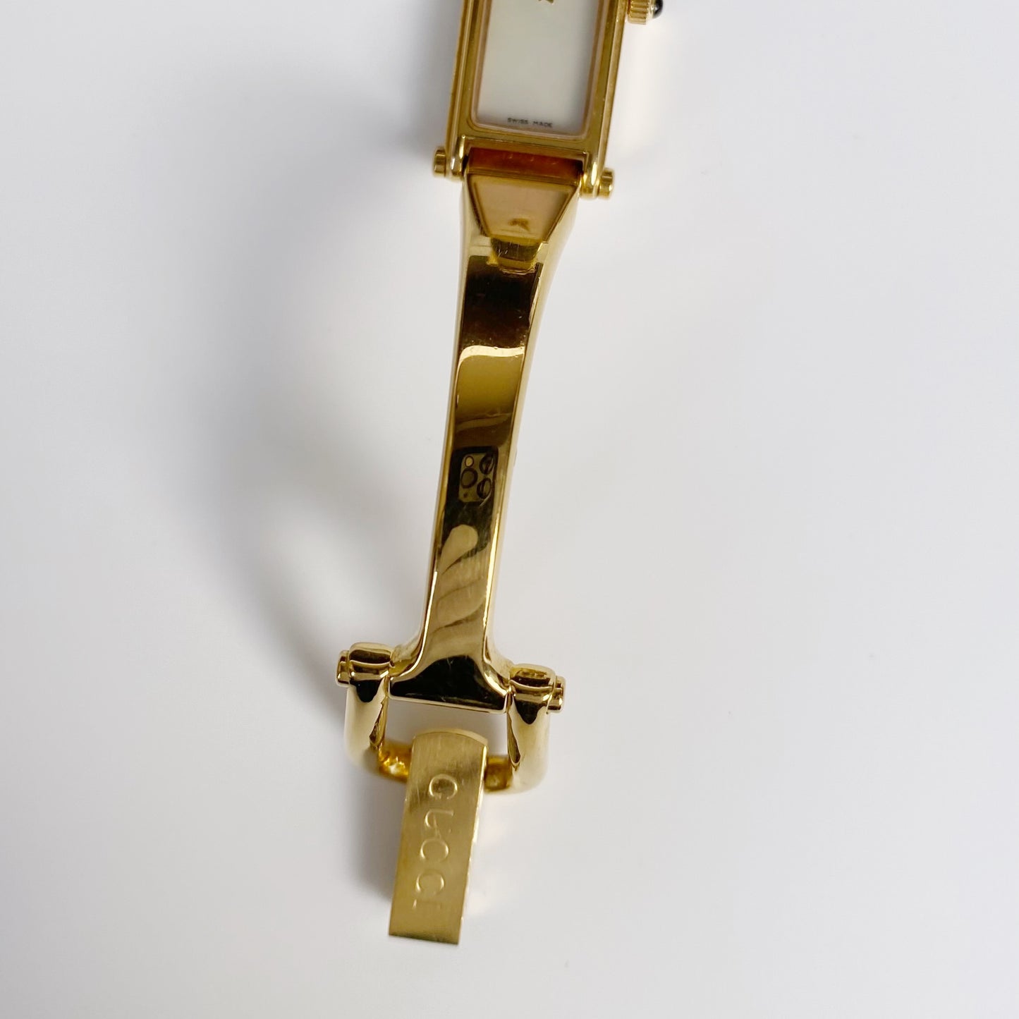 Gucci 1990s Seashell Dial Rectangular Gold Plated Bangle Watch (Small)