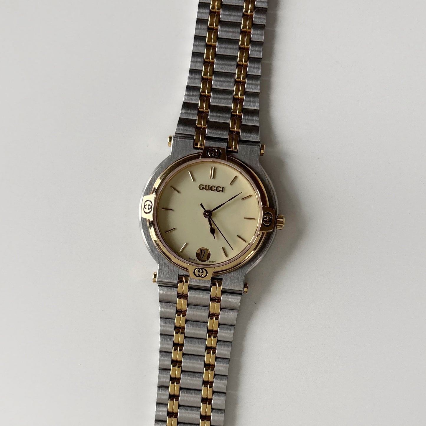 Gucci 1990s Round Dial Two Tone Gold Plated Watch (Large)