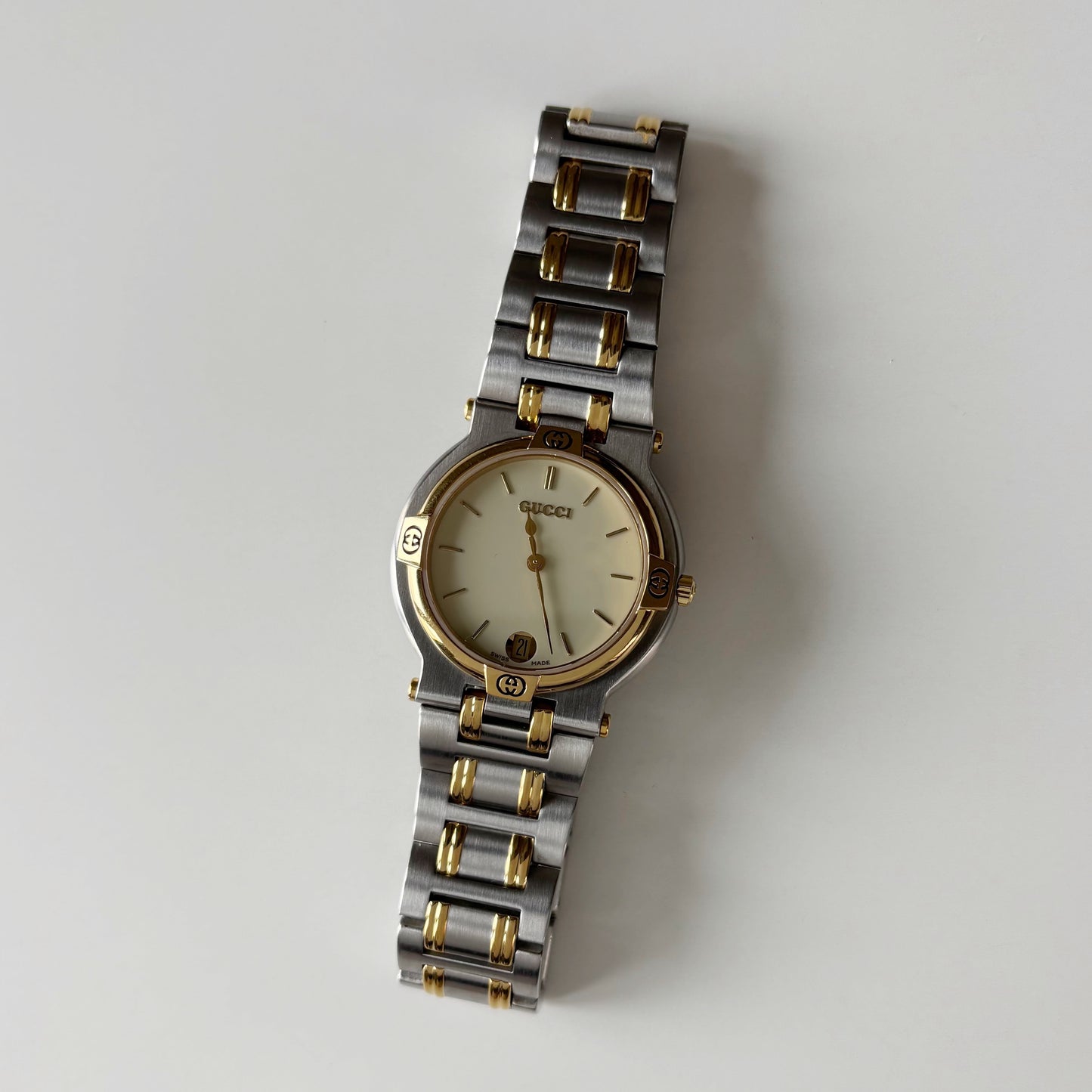 Gucci 1990s Date Round Dial Two Tone Watch (Large)