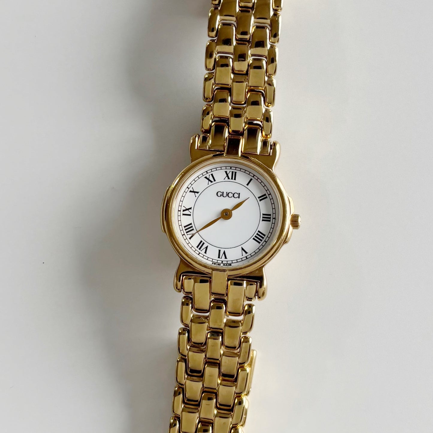 Gucci 1990s Round Dial Gold Plated Watch