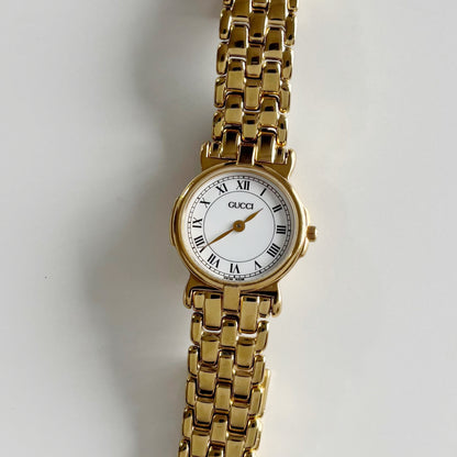 Gucci 1990s Round Dial Gold Plated Watch