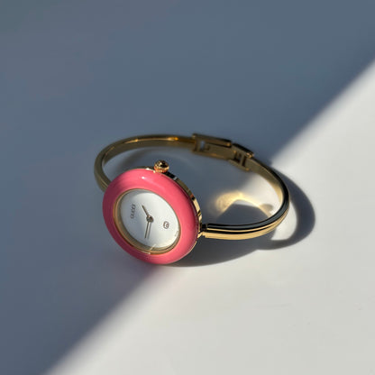 Gucci 1990s Interchangeable Bezel Gold Plated Bangle Watch with 12 bezels, case (Small)