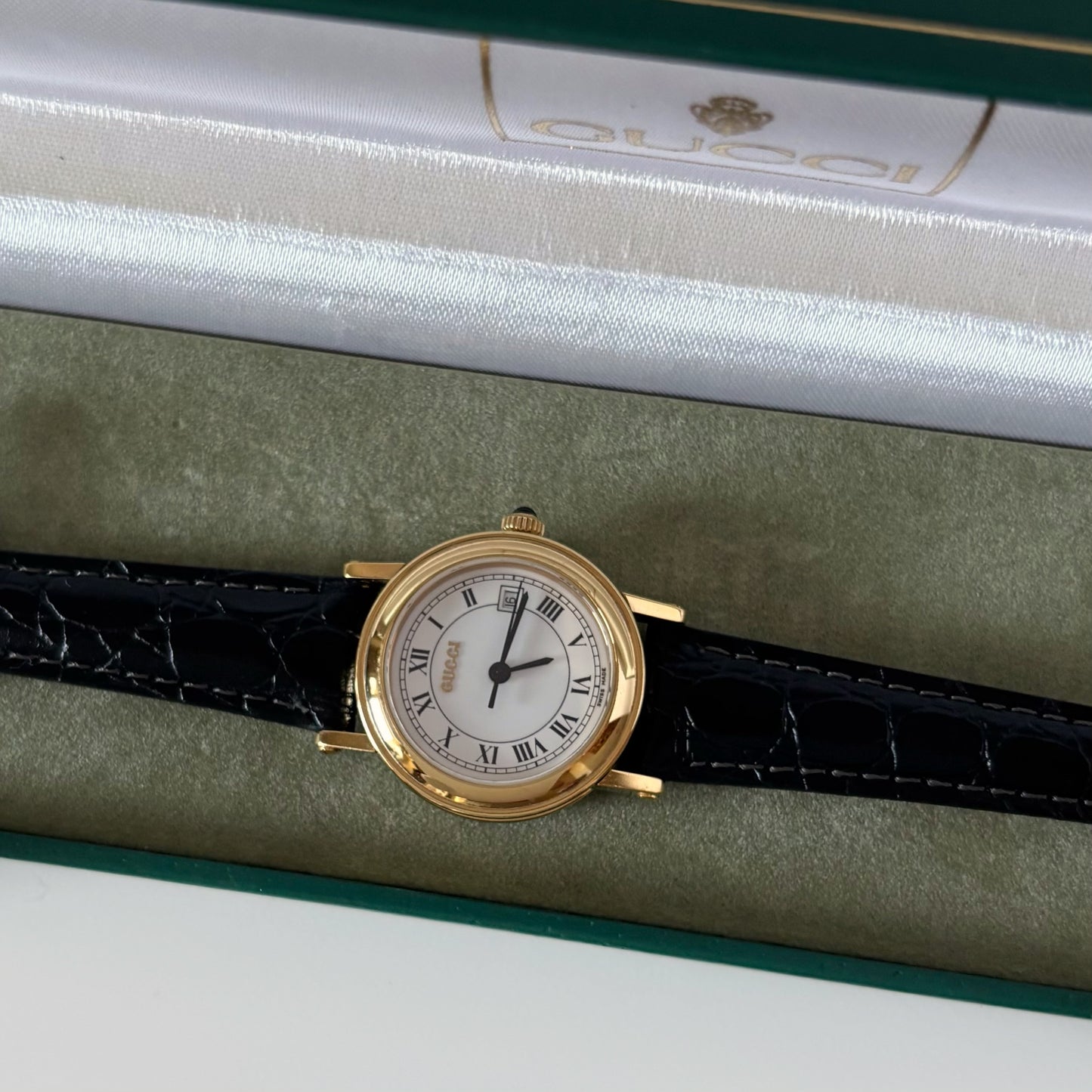Gucci 1990s Date Round Dial Gold Plated Watch