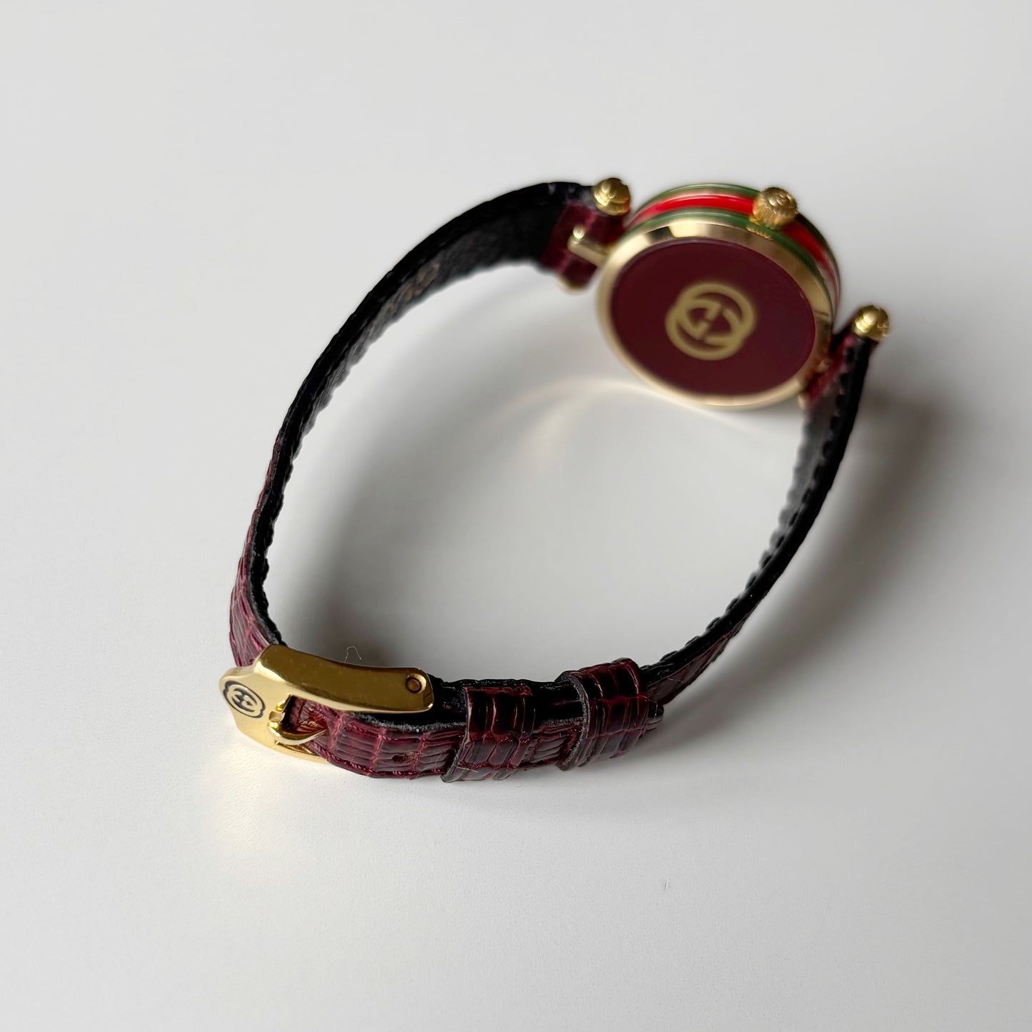 Gucci 1990s Round Dial Red Gold Plated Watch