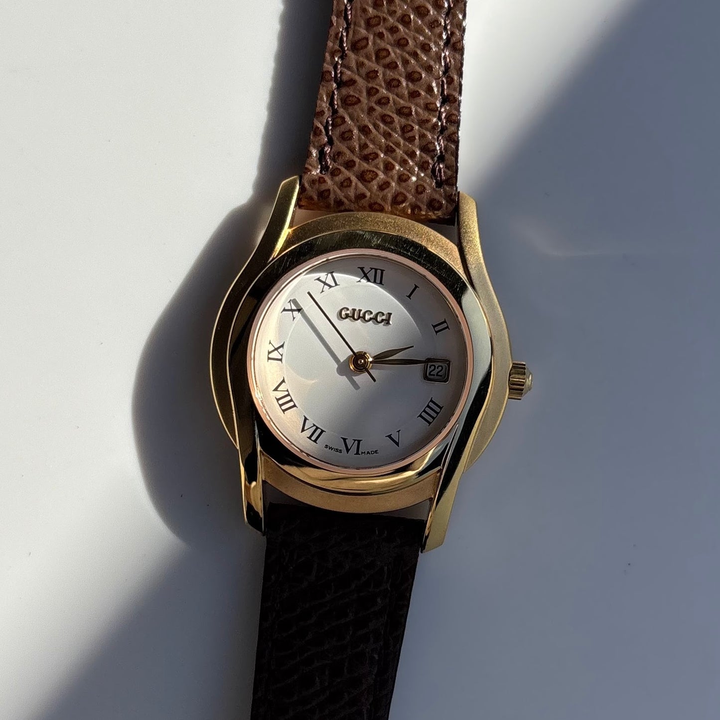 Gucci 1990s Date Round Dial Gold Plated Watch