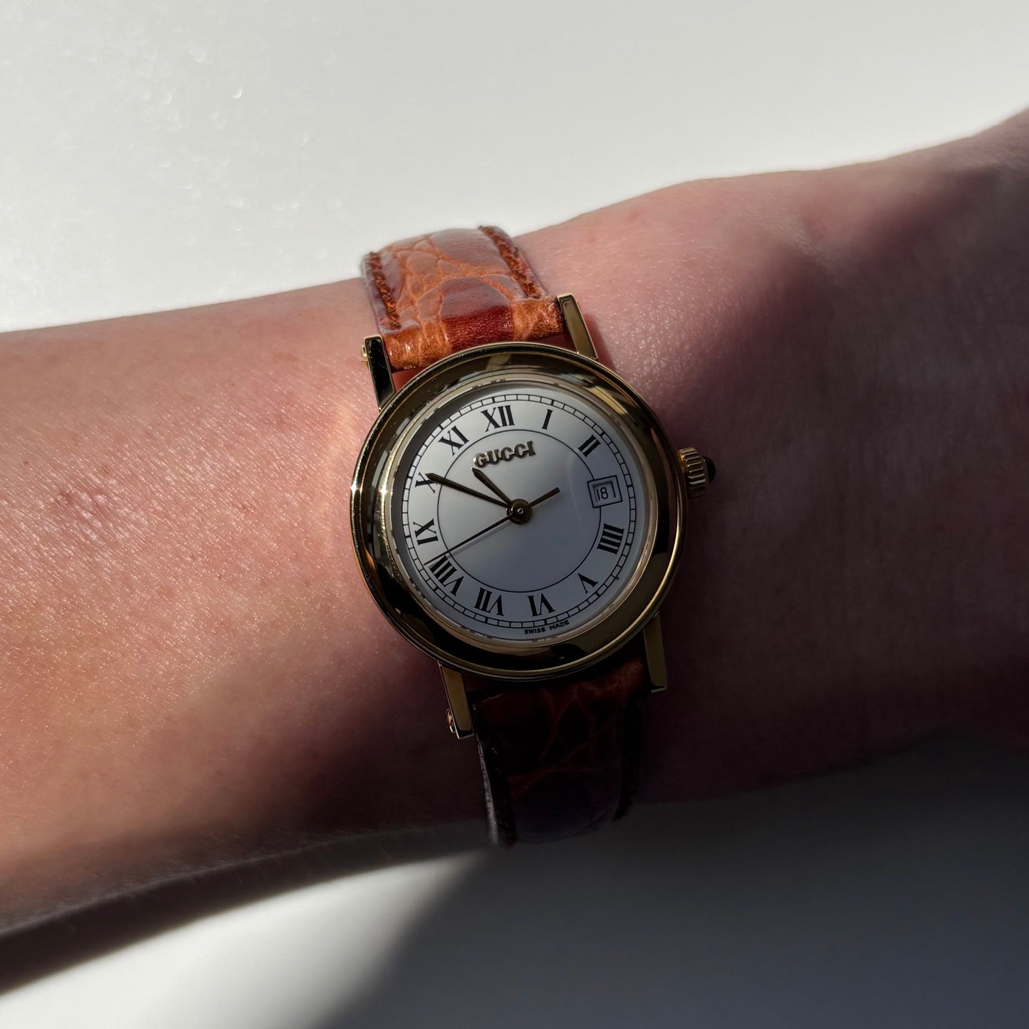 Gucci 1990s Date Round Dial Gold Plated Watch