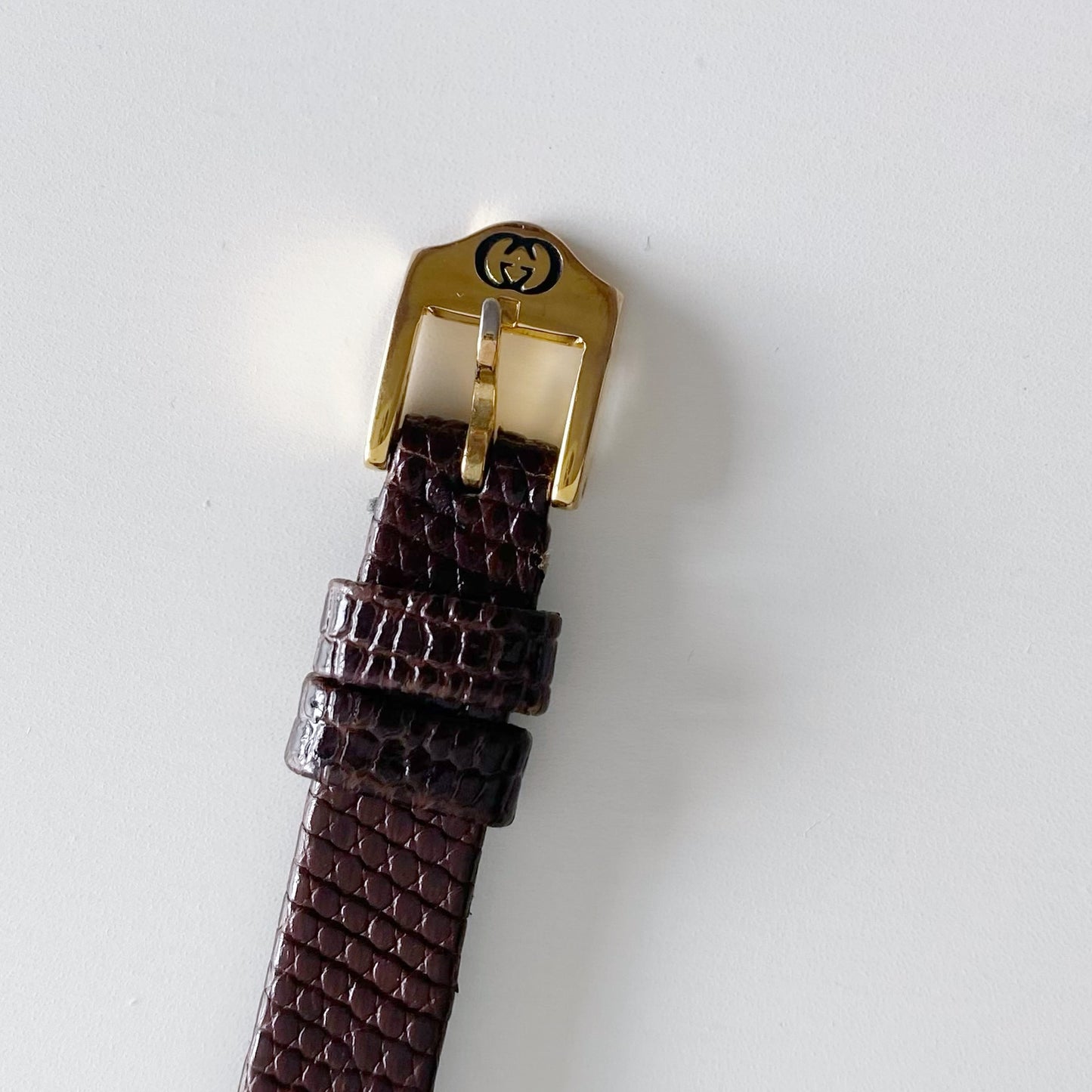 Gucci 1990s Sherry Round Gold Plated Watch