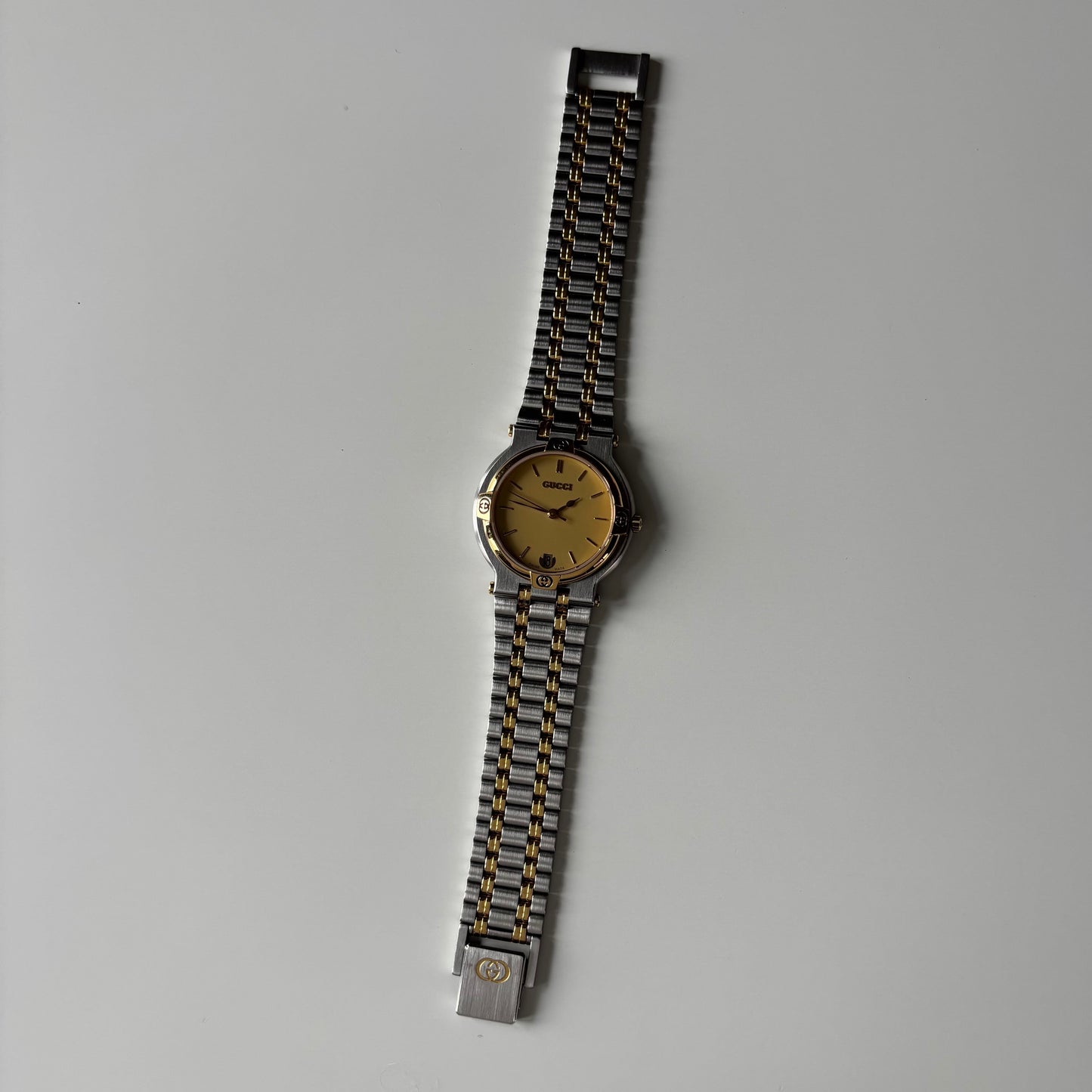 Gucci 1990s Date Round Dial Two Tone Watch (Large)