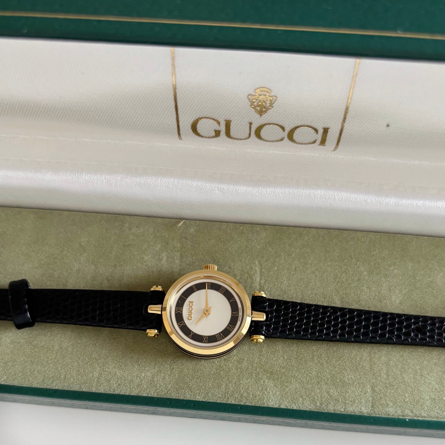 Gucci 1990s Round Dial Gold Plated Watch