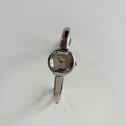 Gucci 1990s Round Dial Stainless steel Bangle Watch