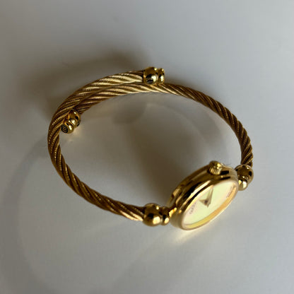 Gucci 1990s Seashell Dial Gold Plated Cable Bangle Watch