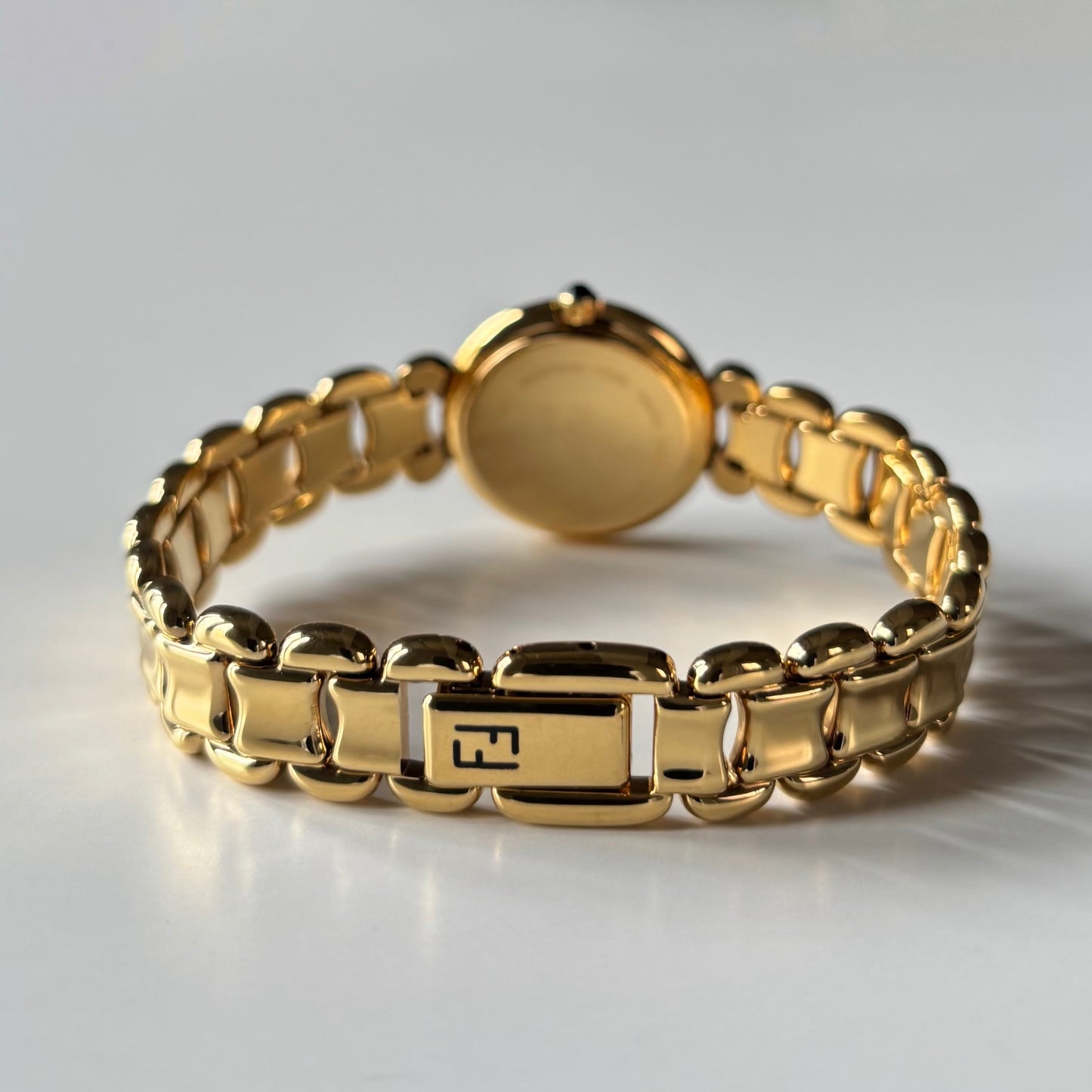 Fendi 1990s Seashell Round Dial Gold Plated Watch