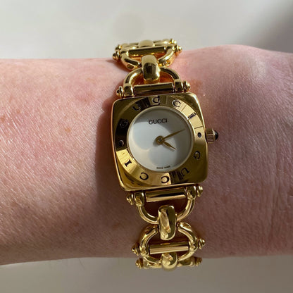 Gucci 1990s White Dial Gold Plated Round Watch
