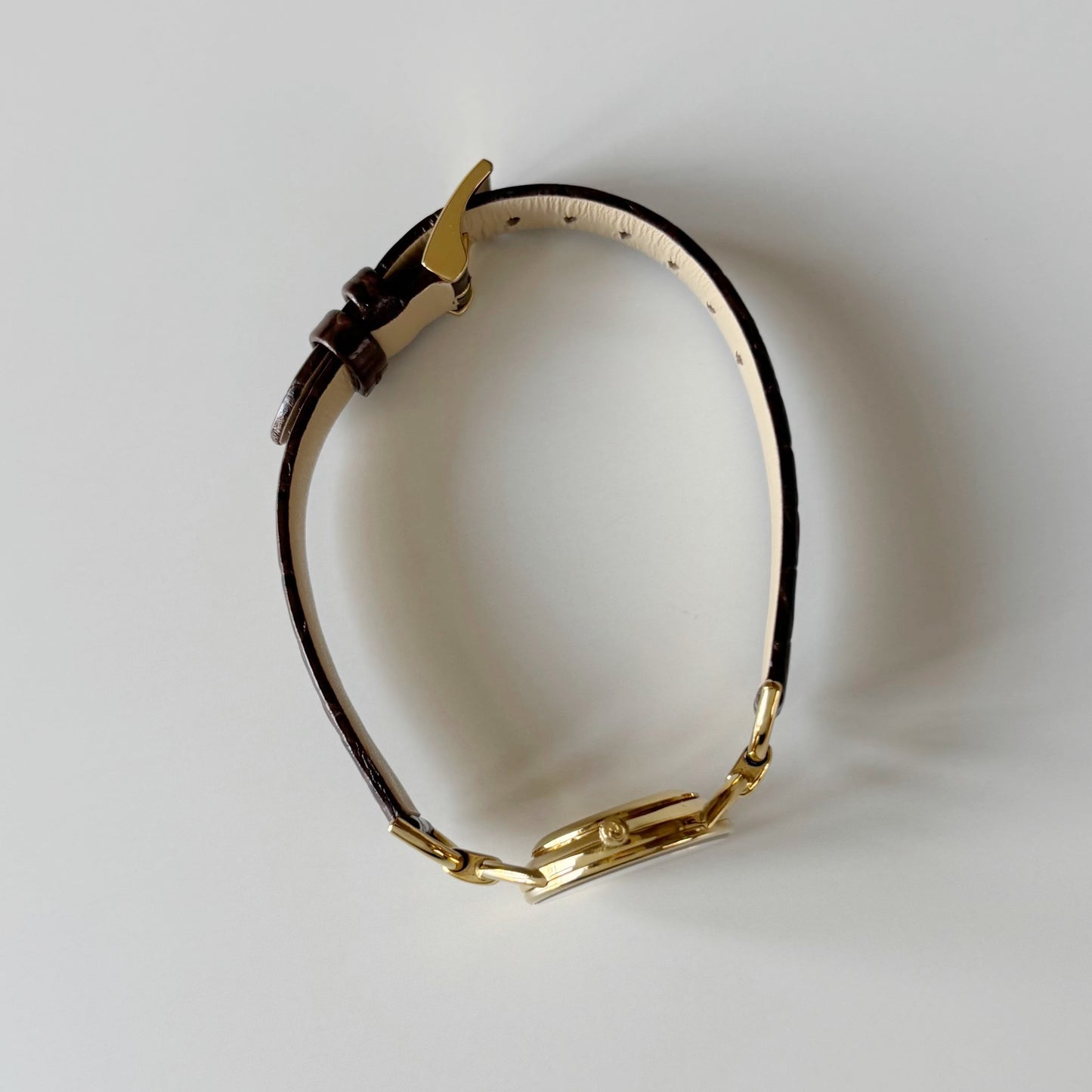 Gucci 1990s Gold Round Dial Horsebit Gold Plated Watch