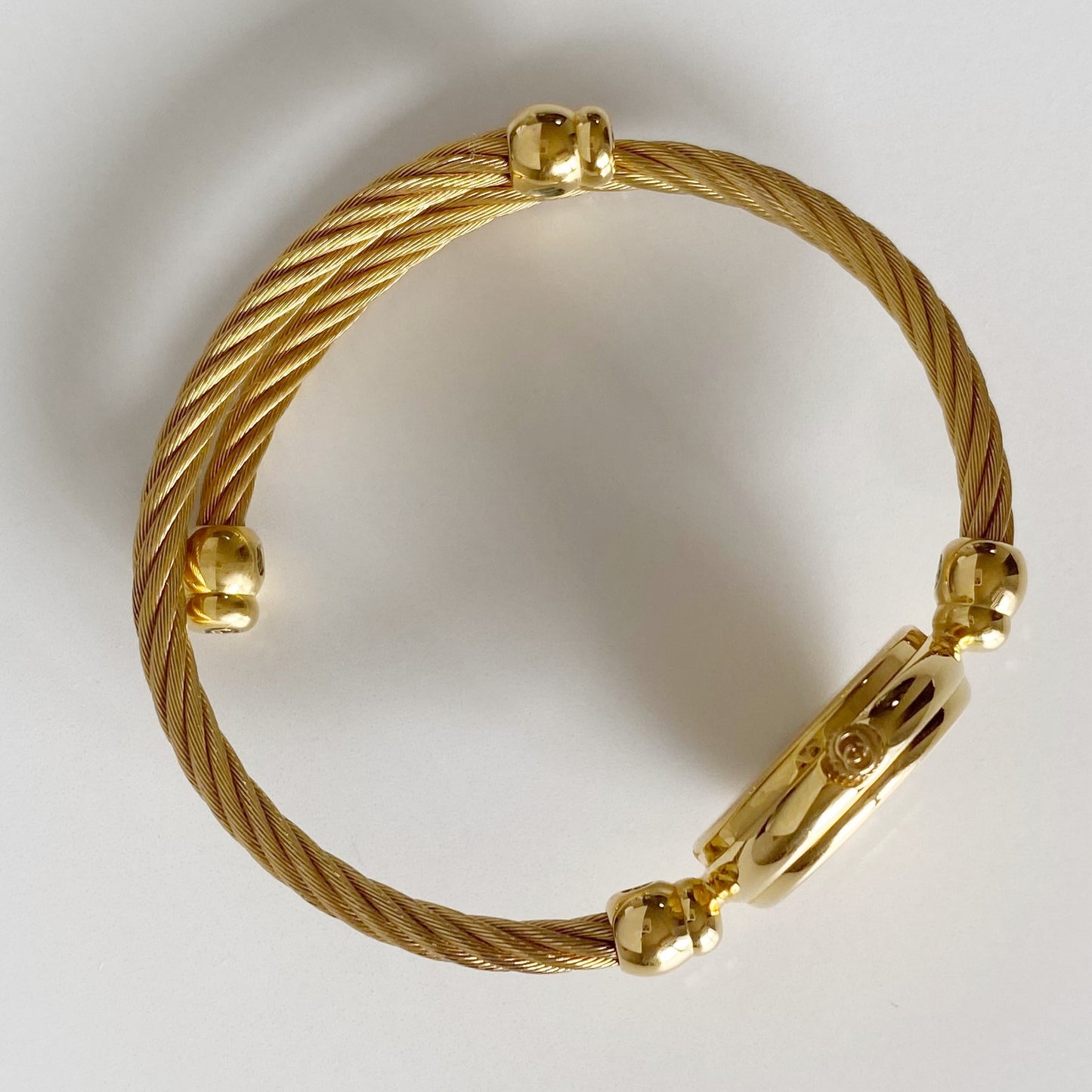 Gucci 1990s Seashell Dial Gold Plated Bangle Watch