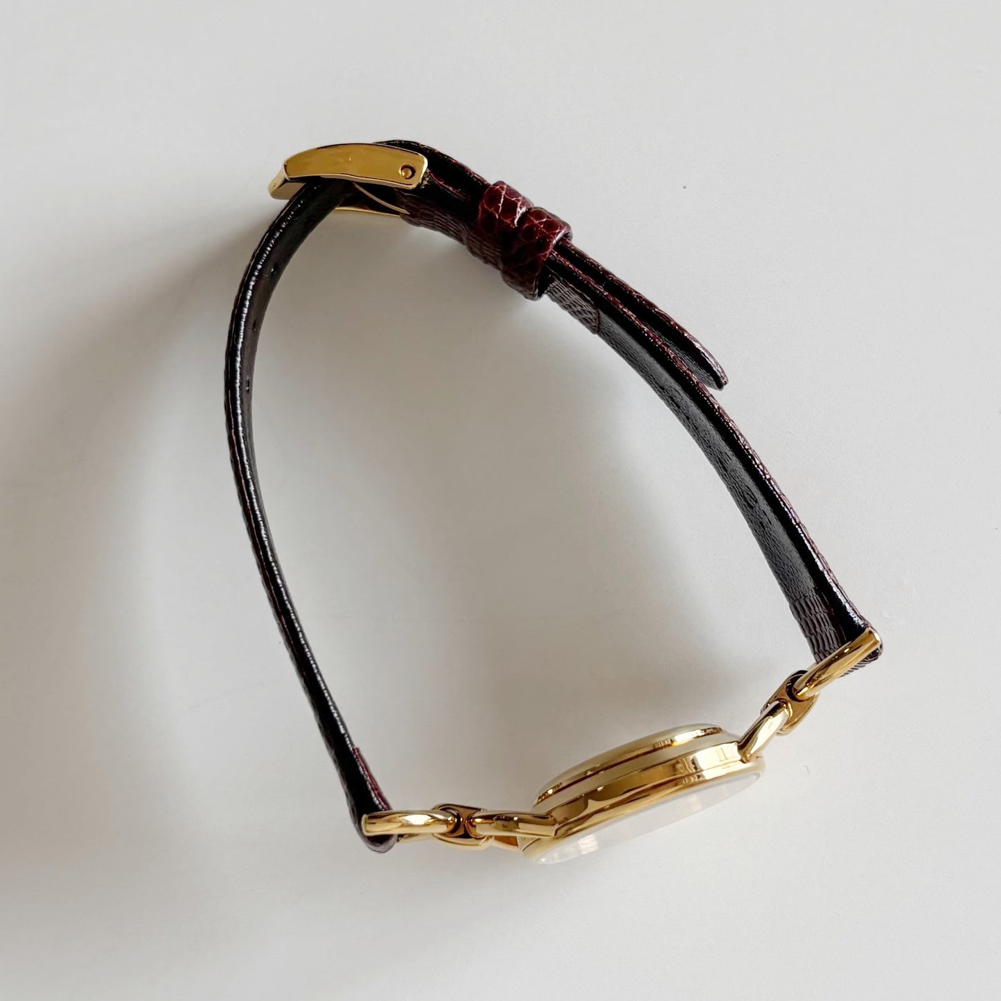 Gucci 1990s Seashell Dial Gold Plated Watch