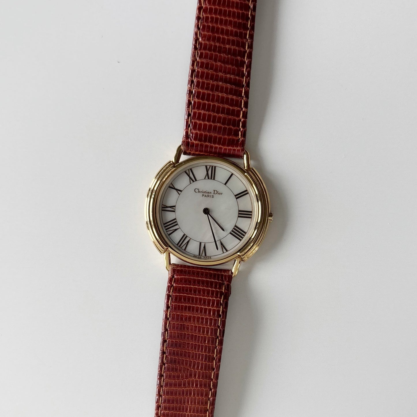 Dior 1990s Seashell Round Dial Gold Plated Watch (Large) (5/31)