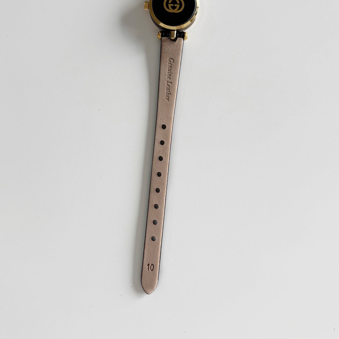 Gucci 1990s Round Dial Gold Plated Watch