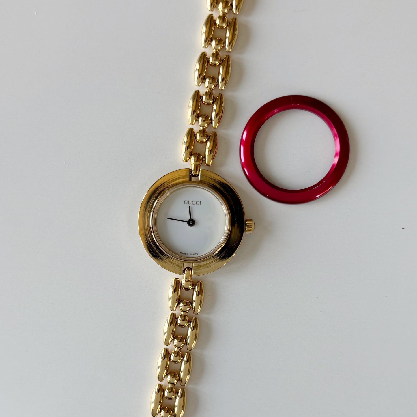 Gucci 1990s Interchangeable Bezel Gold Plated Rice Chain Watch with case, 6 bezels (160mm)