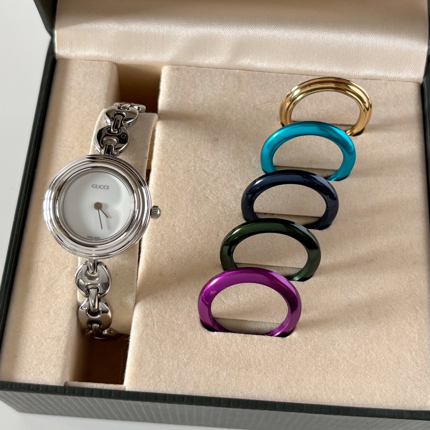 Gucci 1990s Interchangeable Bezel Stainless steel Watch with 6 bezels, Case (165mm)