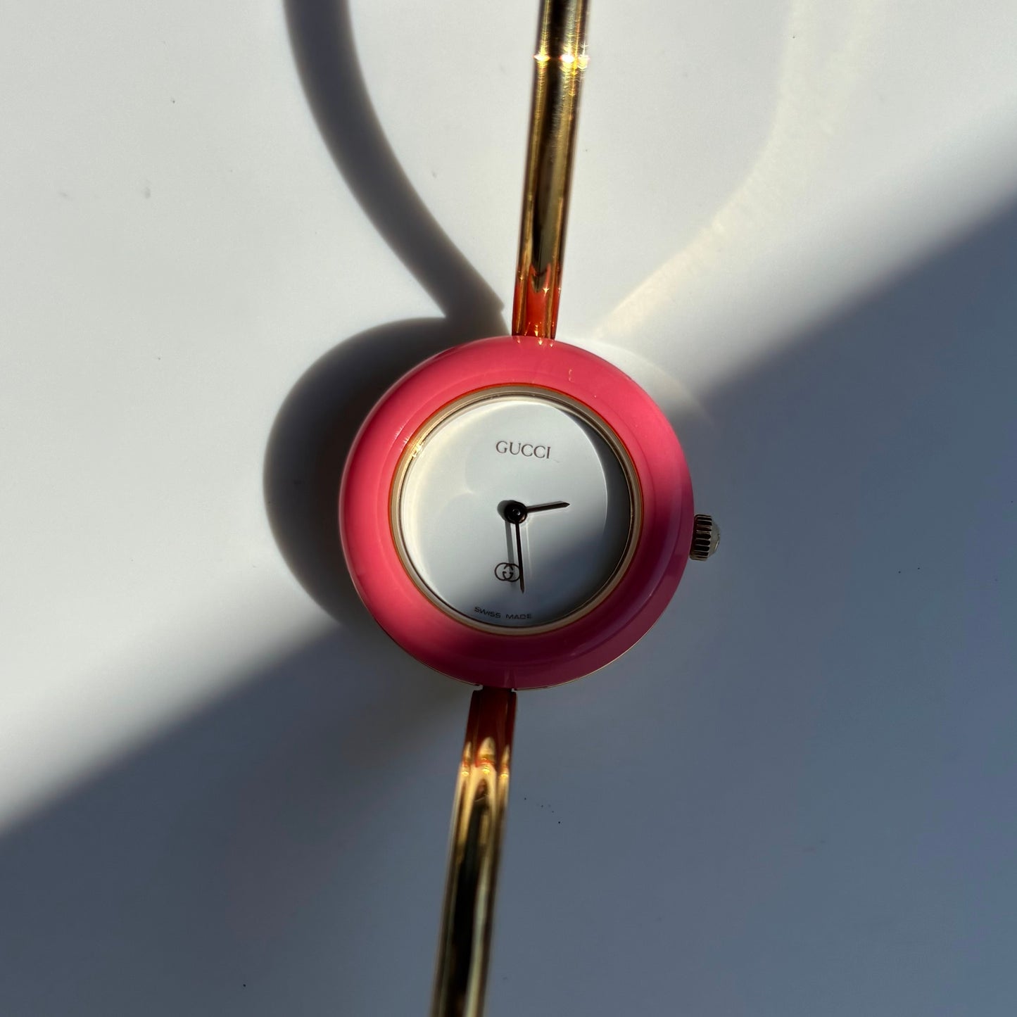 Gucci 1990s Interchangeable Bezel Gold Plated Bangle Watch with 12 bezels, case