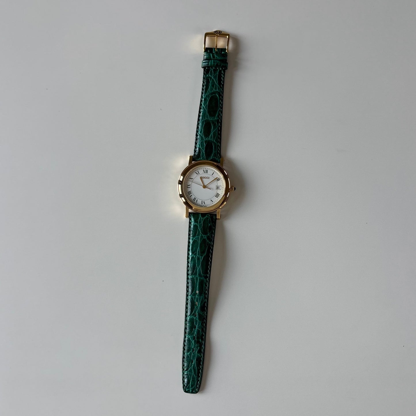 Gucci 1990s Date Round Dial Gold Plated Watch (Large)